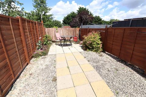7 Station Road, Irchester, Wellingborough, NN29 7EH