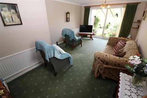 3 bedroom detached bungalow for sale, Woodland Road, Rushden NN10