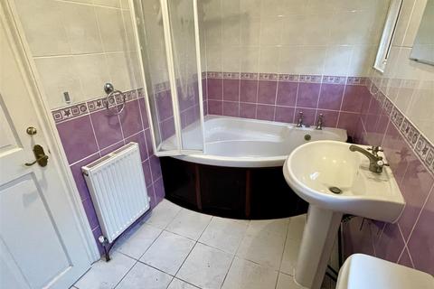 16 Cefneithin Road, Gorslas, Llanelli, SA14 7HT