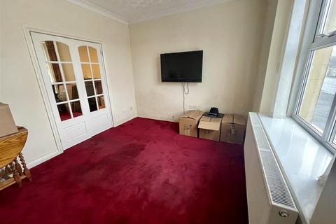 16 Cefneithin Road, Gorslas, Llanelli, SA14 7HT