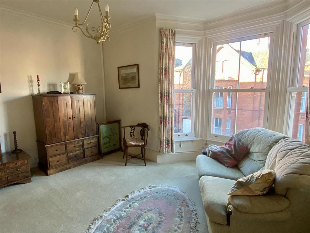 Sitting Room/Bedroom 2