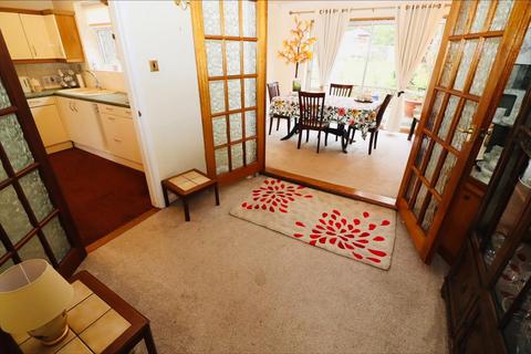 1 Barnwell Drive, Rushden, NN10 9HW