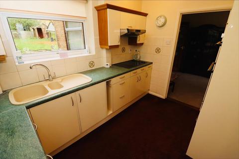 1 Barnwell Drive, Rushden, NN10 9HW