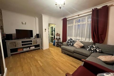 3 bedroom end of terrace house for sale, Culverden Road, Watford WD19