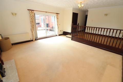 3 bedroom detached bungalow for sale, East Langham Road, Raunds NN9