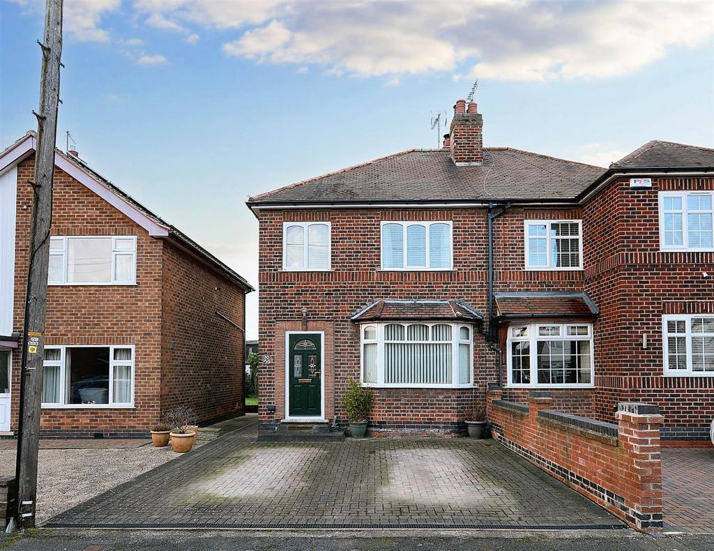 Newbery Avenue, Long Eaton 3 bed semidetached house for sale £250,000