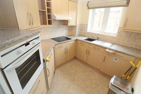 1 bedroom retirement property for sale, High Street South, Rushden NN10