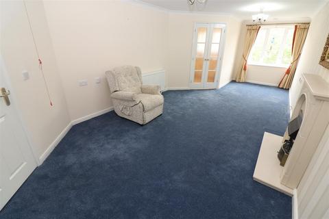 1 bedroom retirement property for sale, High Street South, Rushden NN10