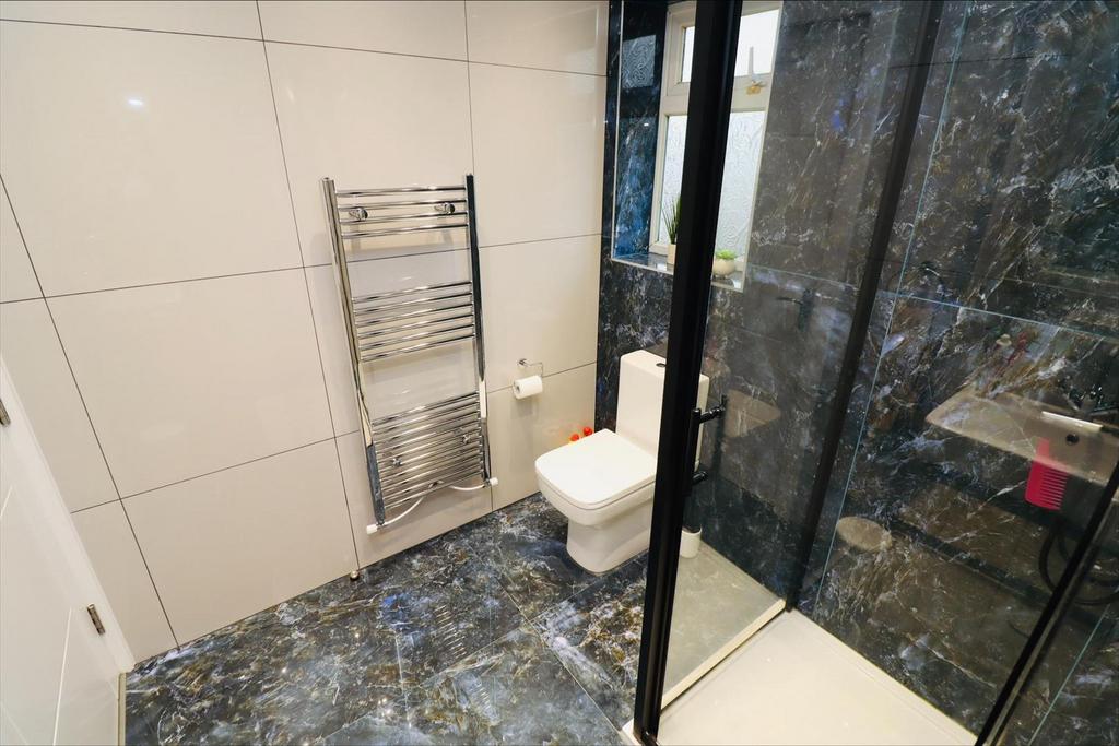 Shower Room / WC