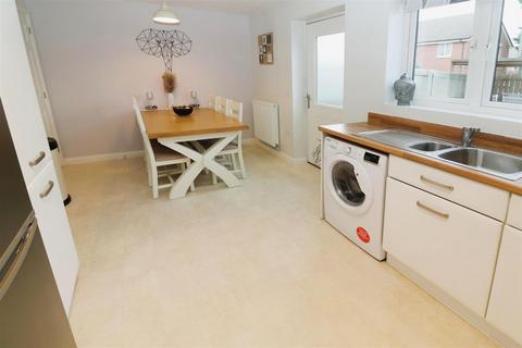 30 Allen Road, Rushden, NN10 0FT