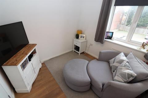 30 Allen Road, Rushden, NN10 0FT