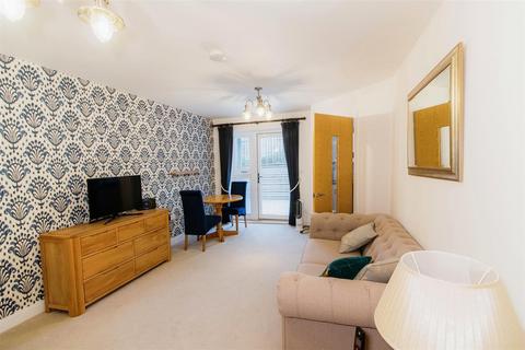 2 bedroom apartment for sale, Hindhead Knoll, Walnut Tree, Milton Keynes