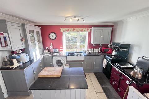 5 bedroom property with land for sale - Cwmann, Lampeter