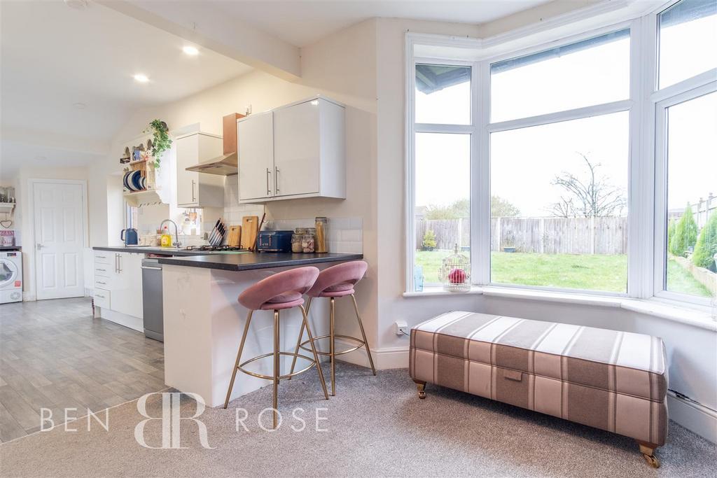 Kitchen/Sitting Room