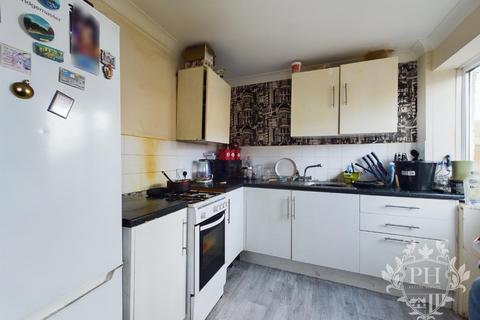3 bedroom terraced house for sale, Kimberley Drive, Middlesbrough