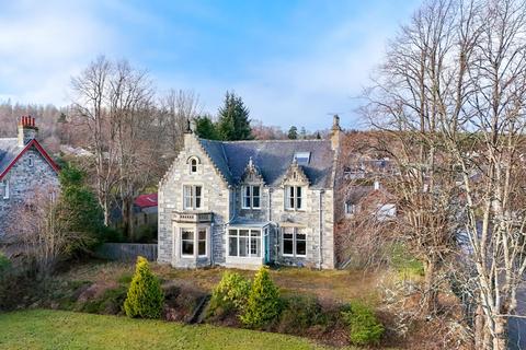 5 bedroom detached house for sale, Woodlands Terrace, Grantown on Spey