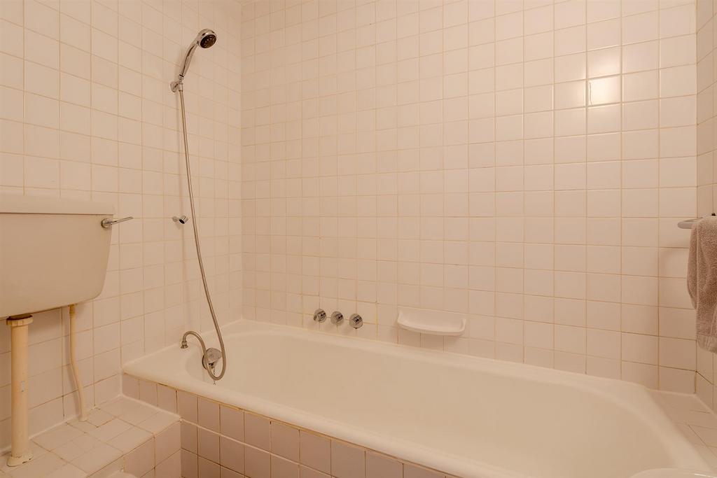 52 John Trundle Court - low res - NPP01687.jpg