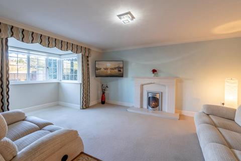 4 bedroom detached house for sale, Chestnut Court, Thrybergh, Rotherham