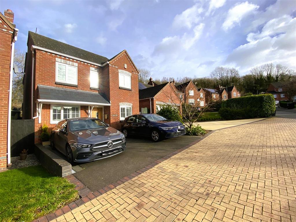 Moorlands Road, Belper DE56 3 bed detached house for sale £339,950