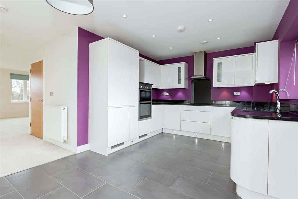 Bluebell Way, Worthing 3 bed end of terrace house for sale £450,000