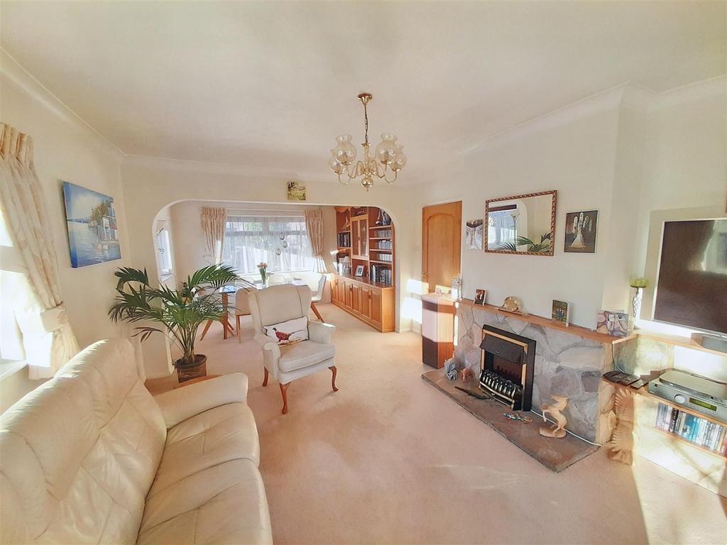 Living / dining room