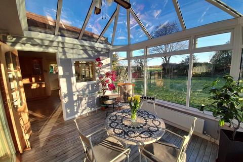 42 Downview Road, Barnham, Bognor Regis, PO22 0EF