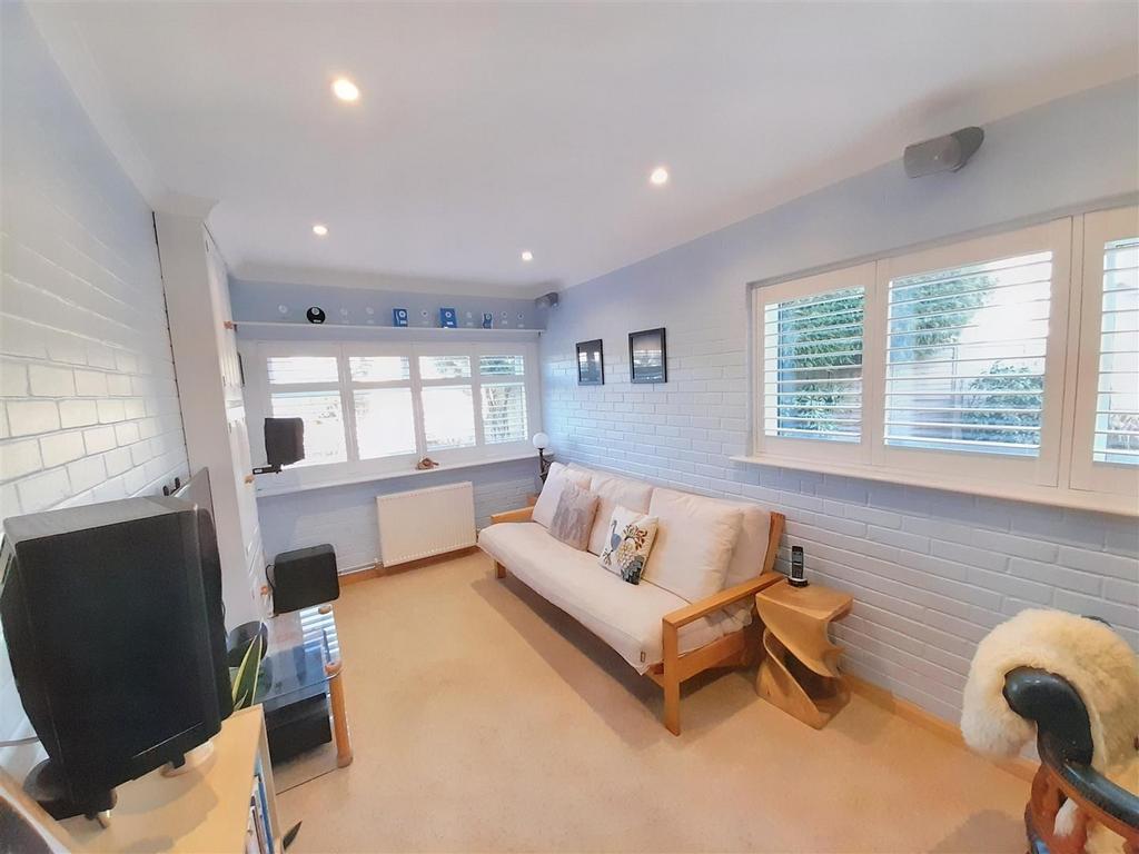 Study / bedroom 3