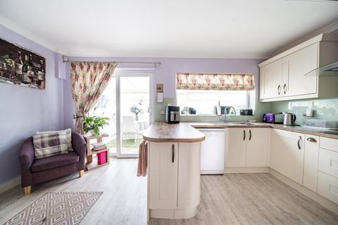 9 Deepslade Close, Southgate, Swansea, SA3 2DQ