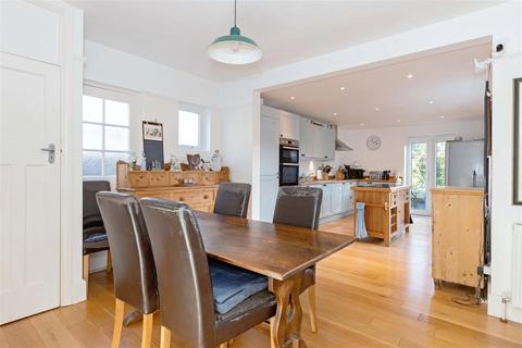 40 Keymer Crescent, Goring By Sea, Worthing, BN12 4LD
