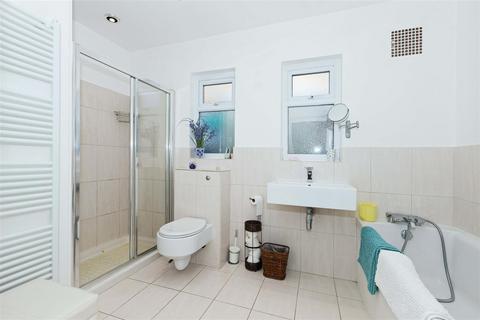 40 Keymer Crescent, Goring By Sea, Worthing, BN12 4LD