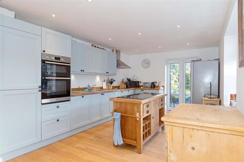 40 Keymer Crescent, Goring By Sea, Worthing, BN12 4LD