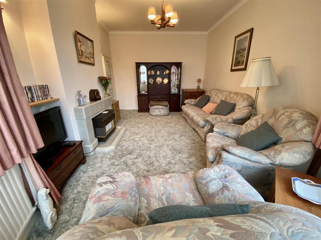 Wernddu Road, Ammanford 3 bed detached bungalow for sale £310,000