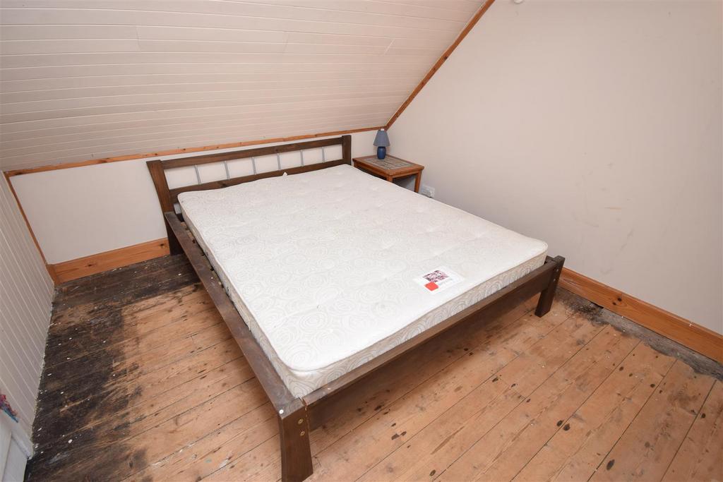Bedroom two.jpg