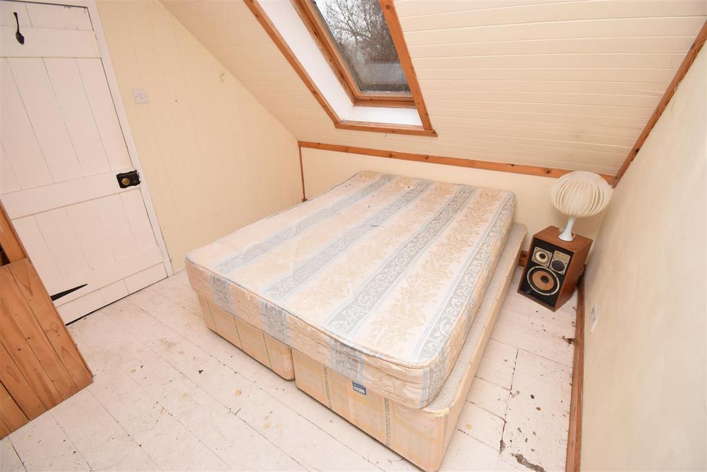 Bedroom one.jpg