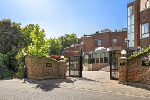 4 bedroom flat for sale, Penthouse Apartment, Summit Lodge, Hampstead Village, NW3