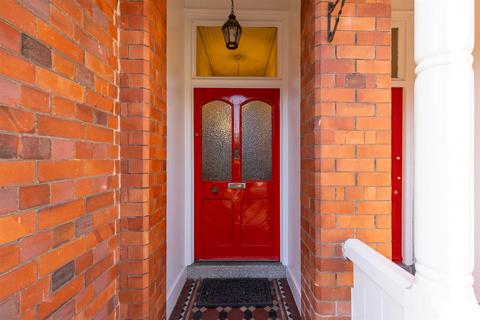 4 bedroom townhouse for sale, Wellington Road, Nantwich