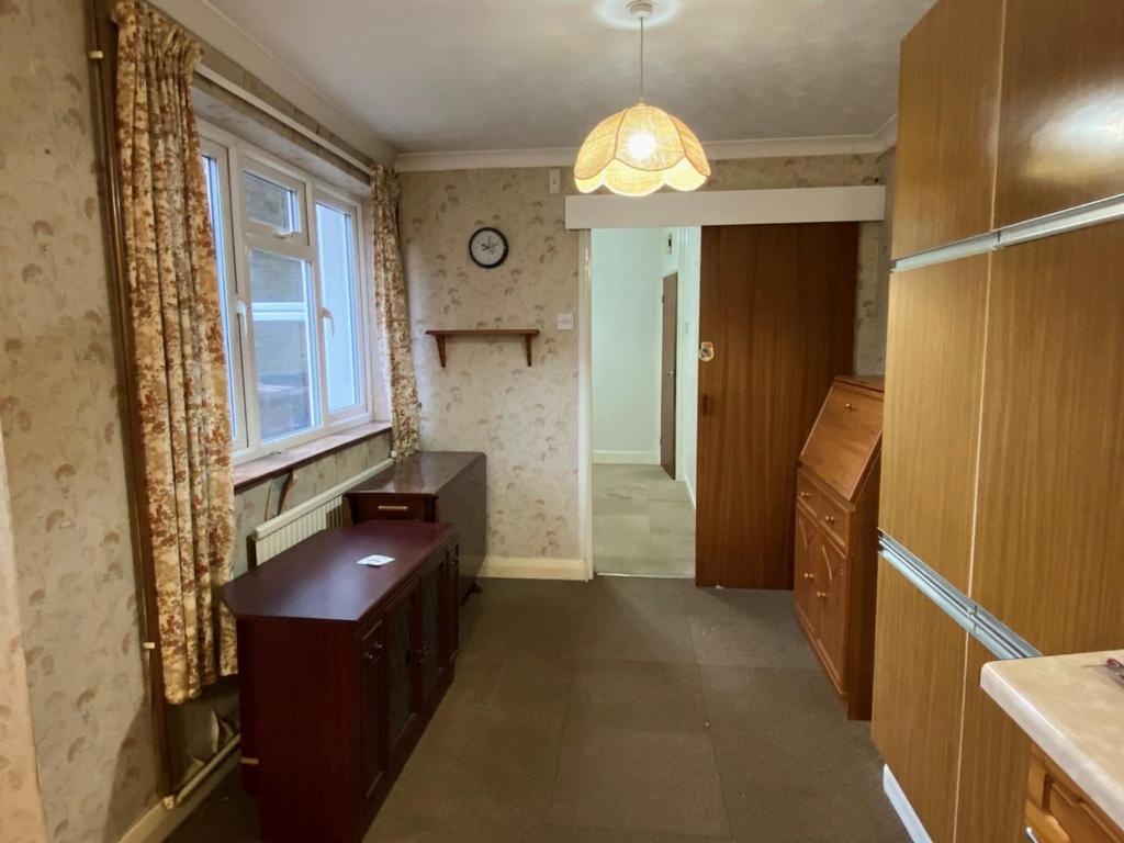 Kitchen Area.jpg