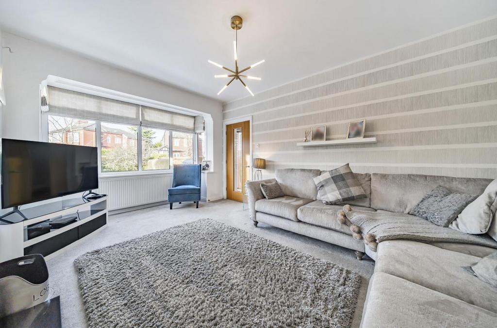 Parr Fold Avenue, Worsley, Manchester 3 bed detached house £500,000
