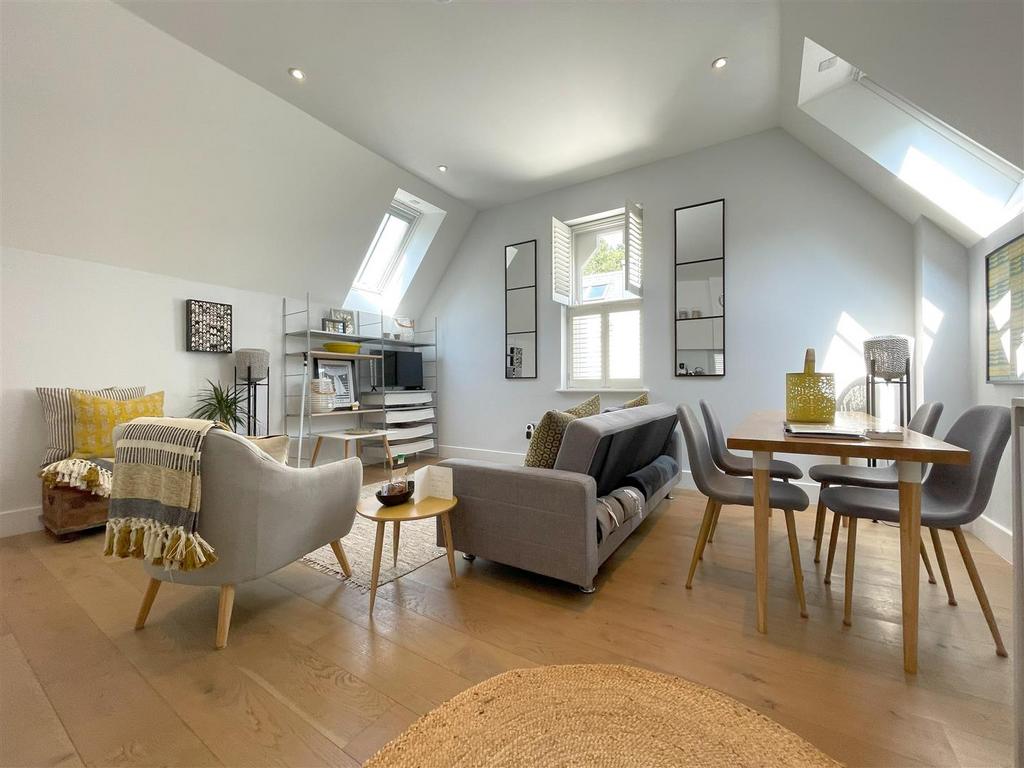 Living space 2.jpg