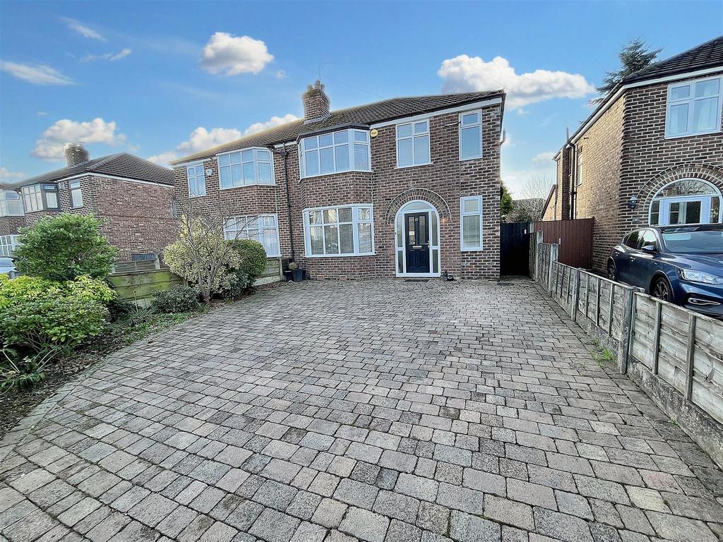 Derwent Drive, Sale 3 bed semidetached house for sale £600,000