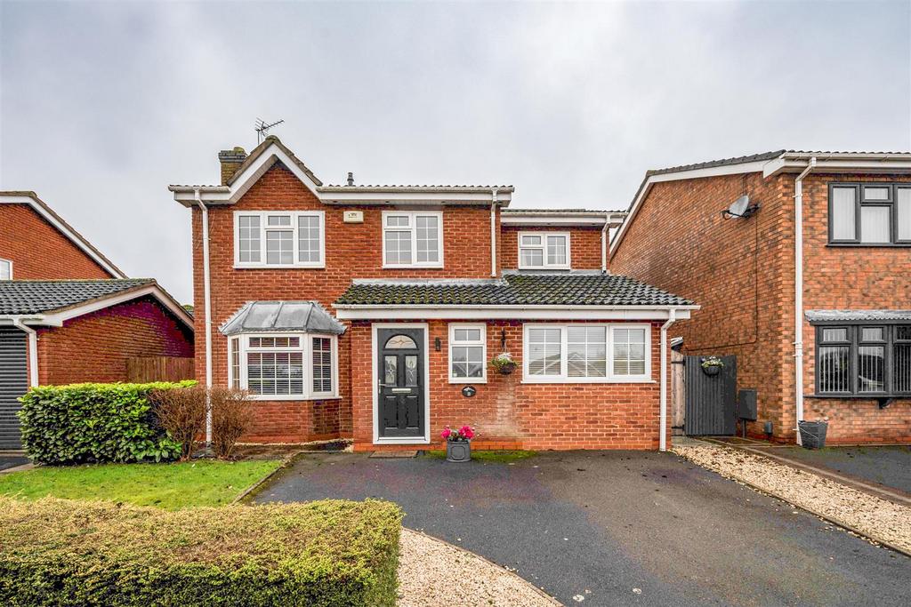 2 Fullbrook Close-19 lo.jpg