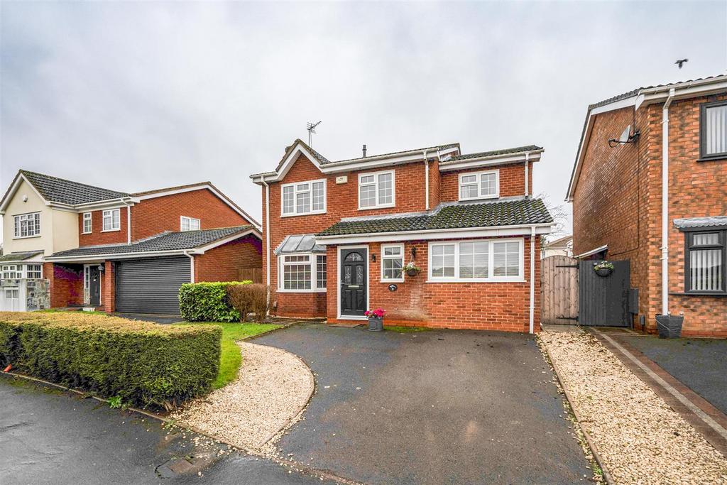 2 Fullbrook Close-20 lo.jpg