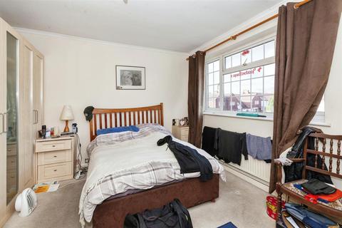 137 Langley Road, Slough, SL3 7DZ