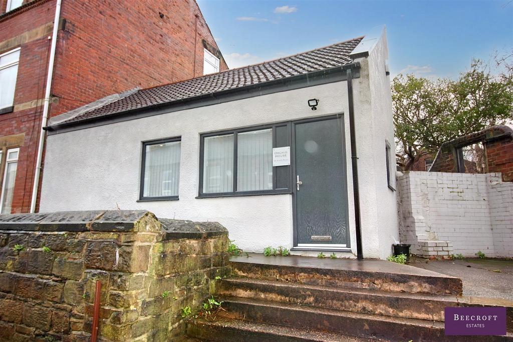 Kings Road, Wombwell, Barnsley Property for sale £60,000