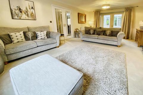 5 bedroom detached house for sale, Falkland Park, Dorrington, Shrewsbury