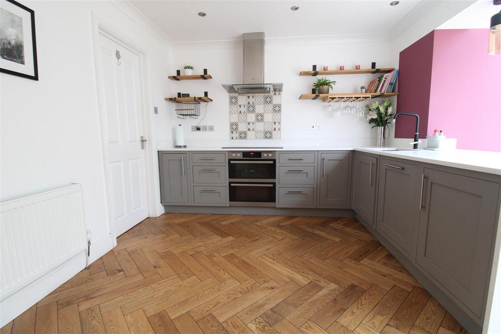 KITCHEN &amp; DINING