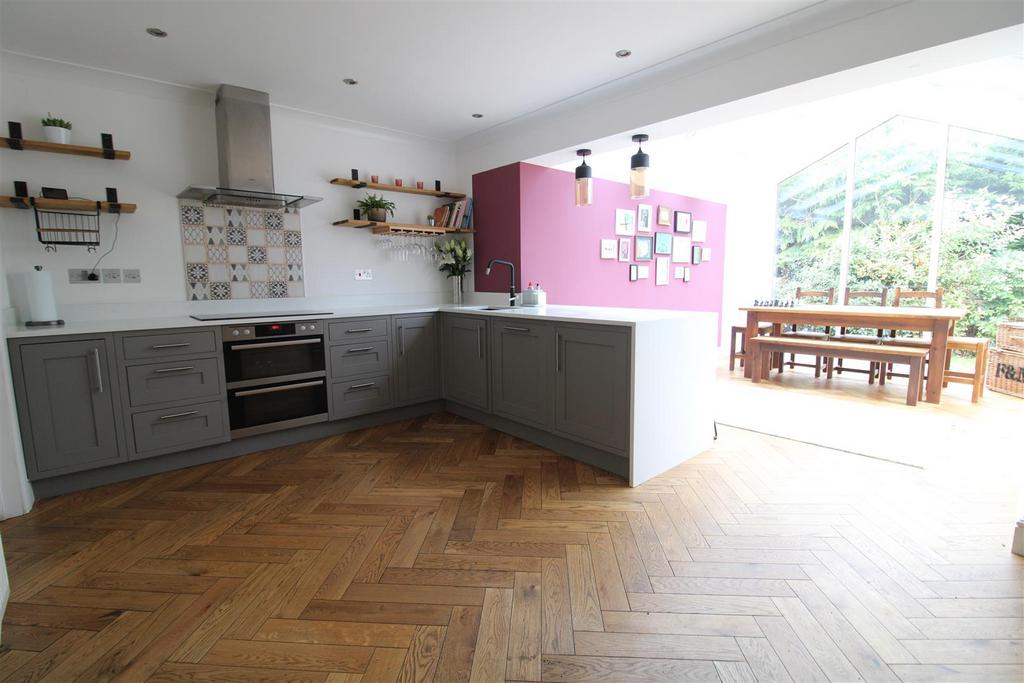 KITCHEN &amp; DINING