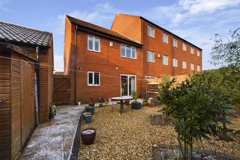 37 Beckside, Norton, Malton, YO17 8AR