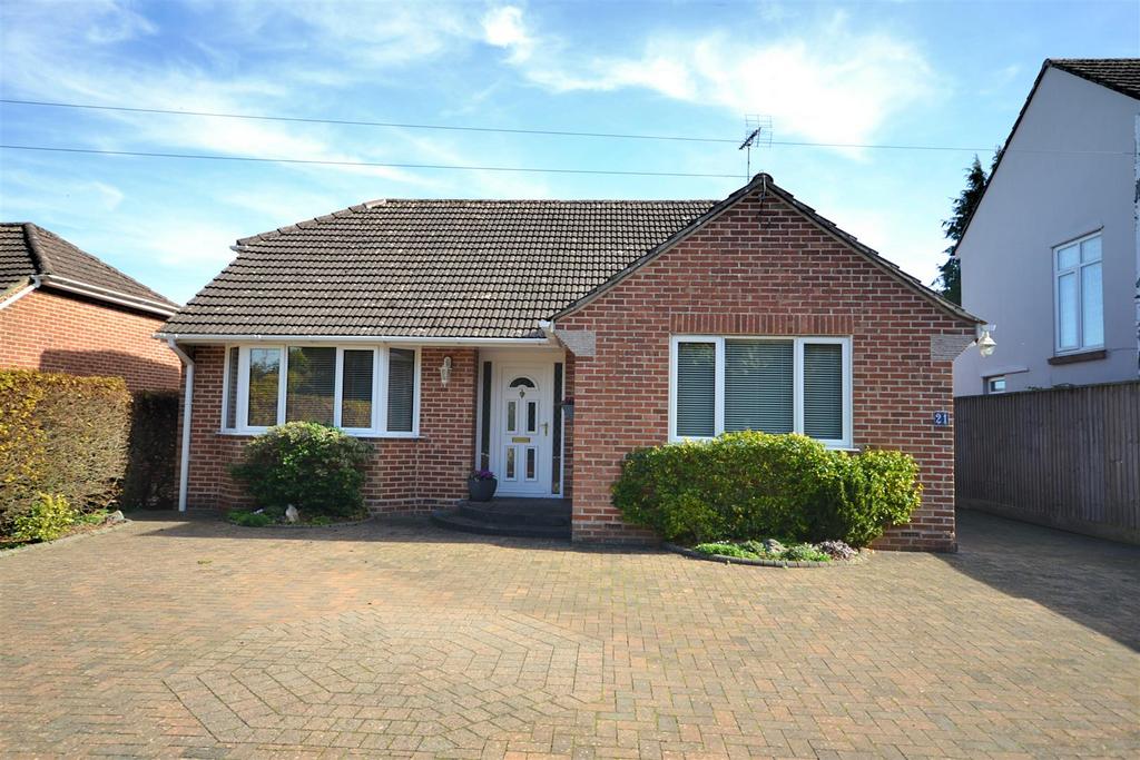 Syward Road, Dorchester 3 bed detached bungalow for sale £479,950