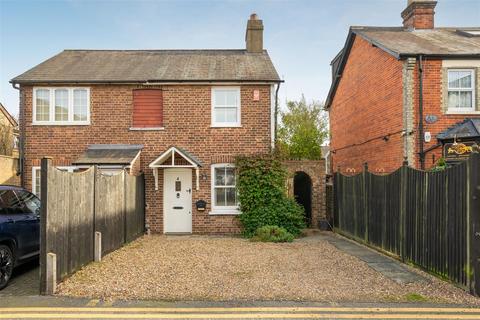 4 Course Road, Ascot, SL5 7HL